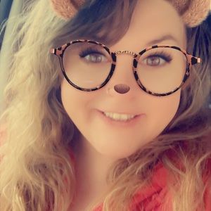 Meet your Posher, Kari